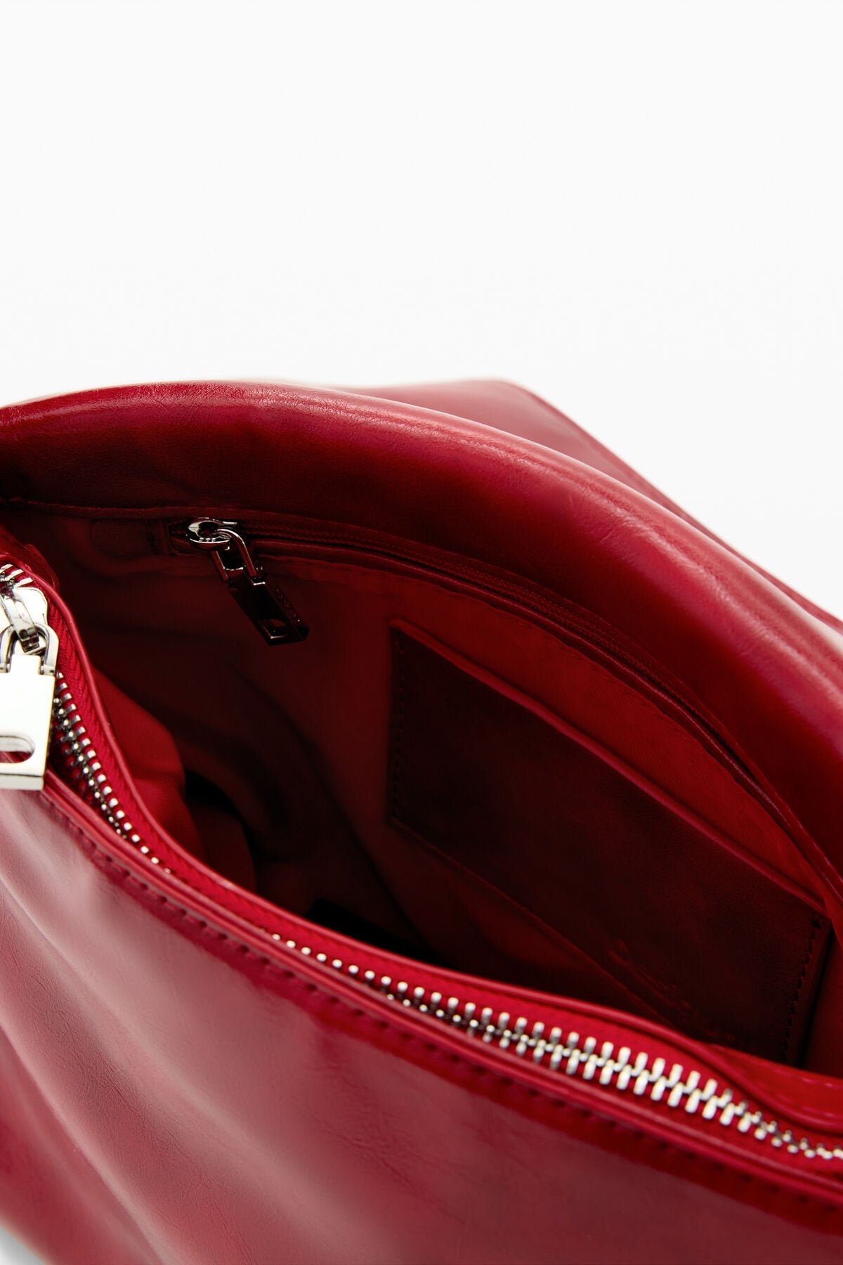Дамска чанта Women’s shoulder bag Desigual
26SAXPAA 3000 Red inside view