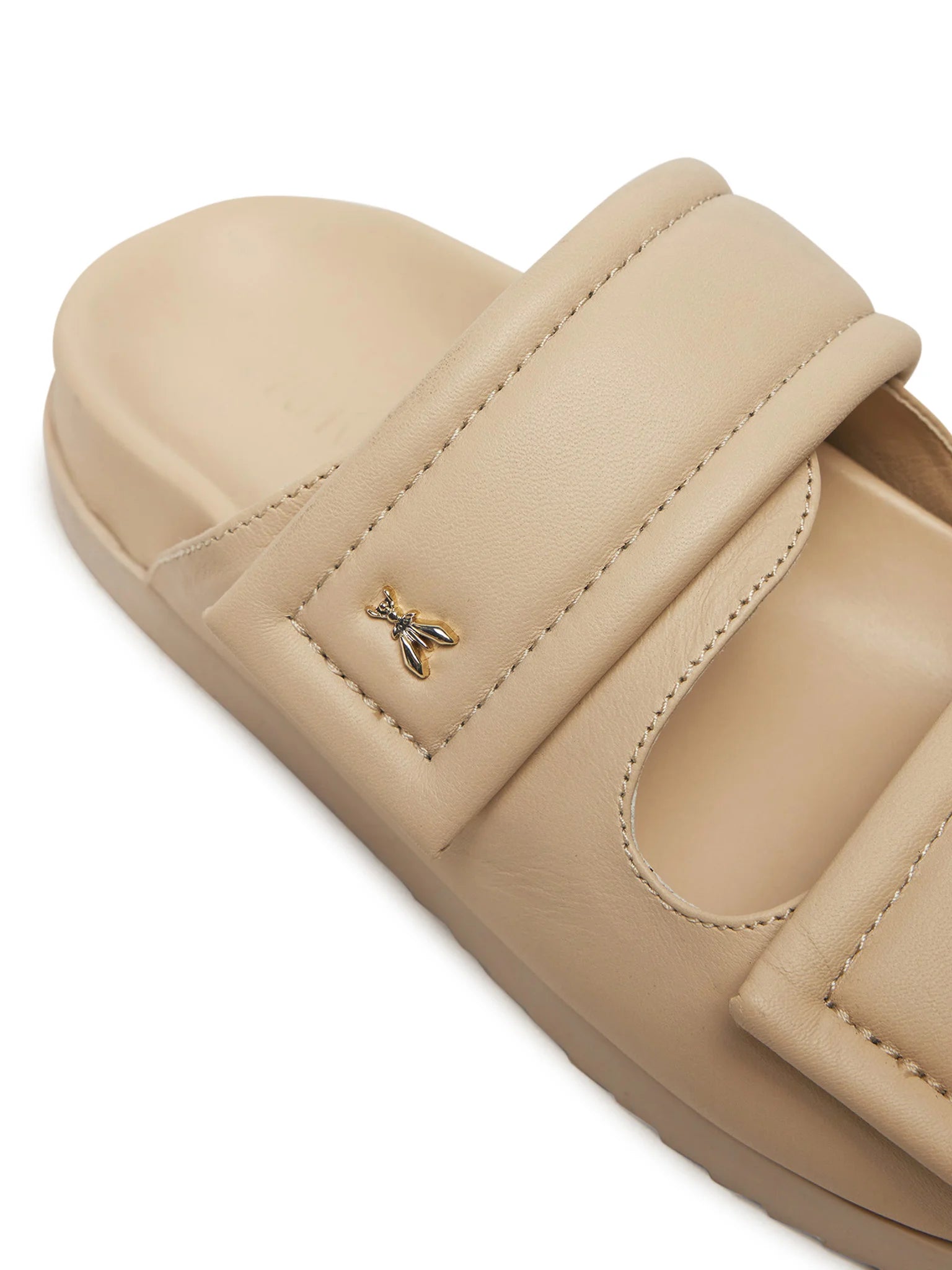 Дамски чехли Women’s slippers PATRIZIA PEPE
8X0001 L026 B732 Beige detail view