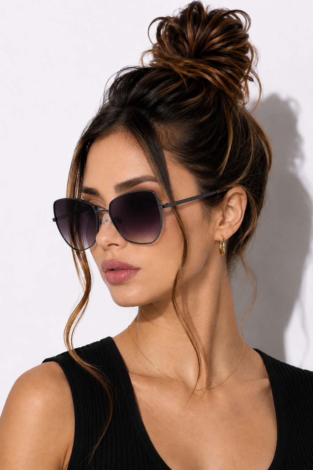 Дамски слънчеви очила Women’s sunglasses LIU JO LJ159S 072 Black lifestyle view