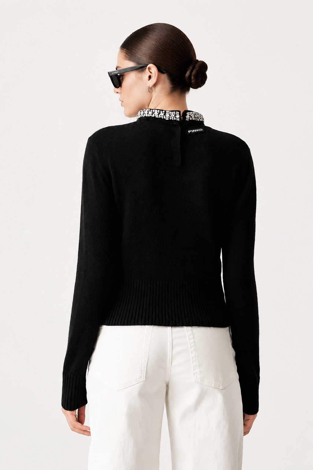 Дамски пуловер Women’s sweater Pinko Berlino
107274A3GI Z99 Black lifestyle view 2