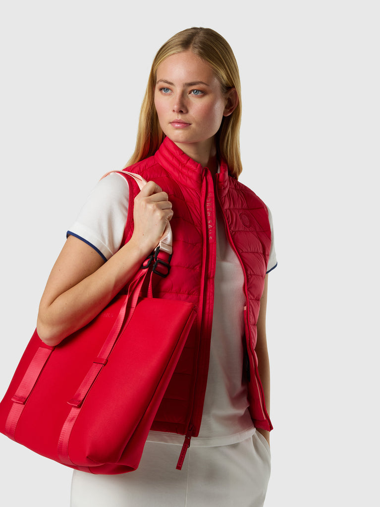 Women’s vest North Sails Naomi
000047000 0231 Buganville Pink lifestyle view