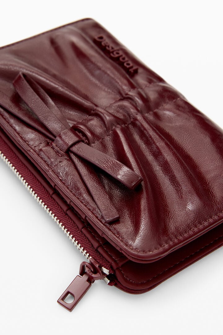 Дамско портмоне Women’s wallet Desigual
26SAYP123032 burgundy close up view