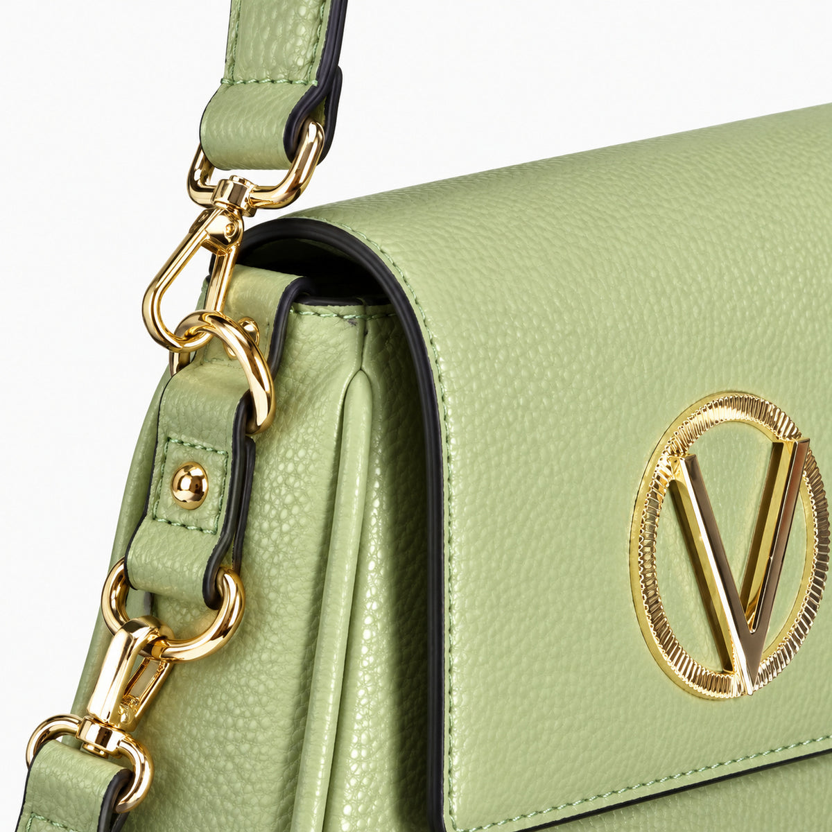 Women's crossbody bag Mario Valentino Katong VBS7QS03 handle and hardware detail view