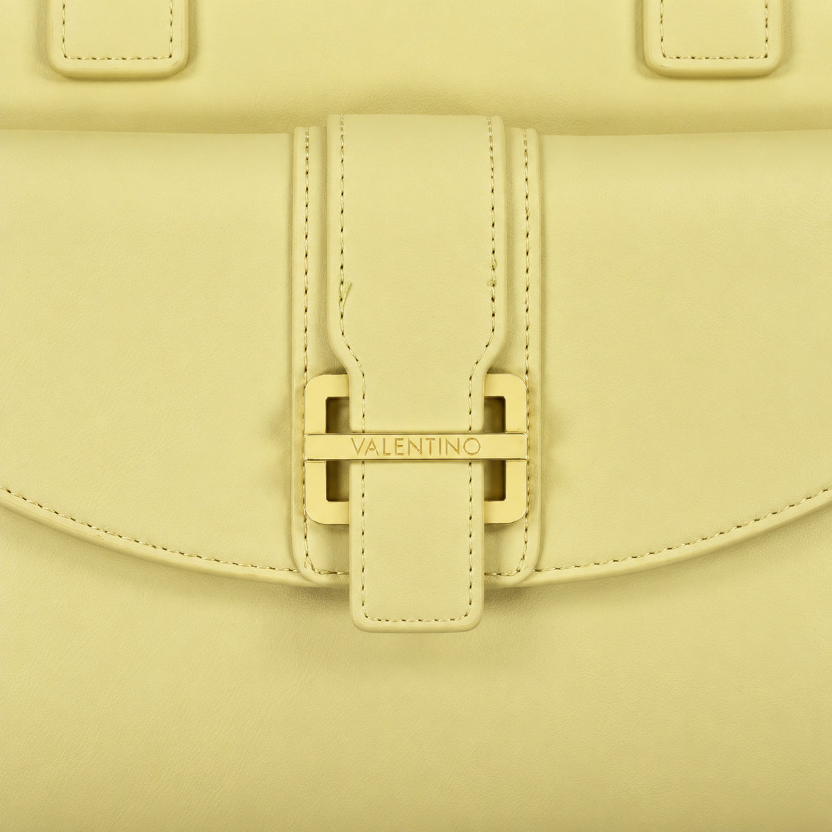 Women's handbag Mario Valentino Dejavu Re VBS8AB04 logo and texture detail view