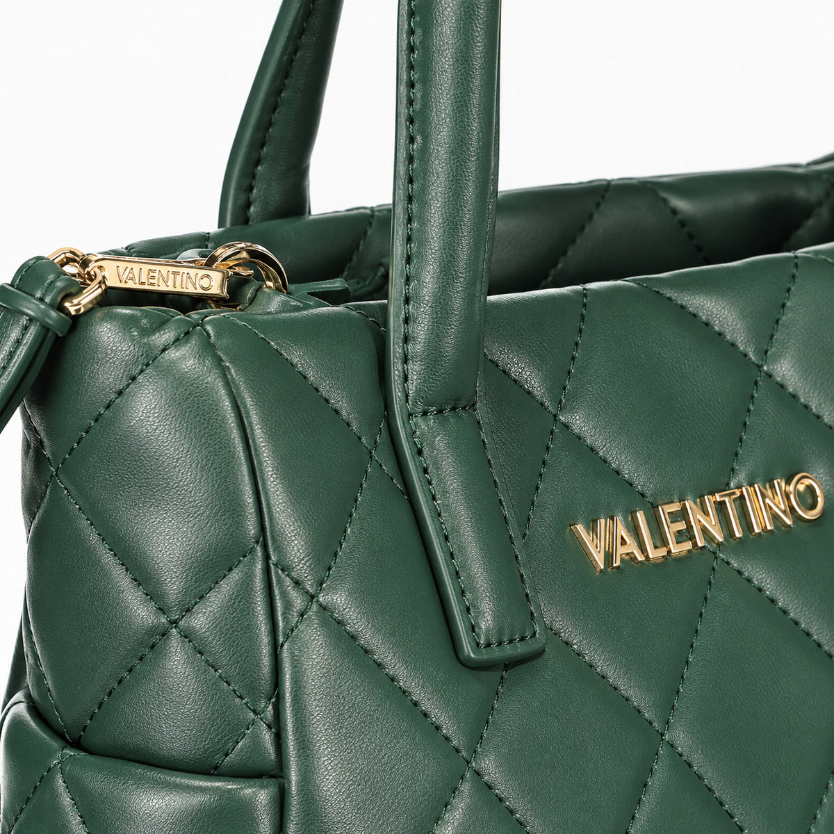 Women's handbag Mario Valentino Ocarina VBS3KK36R handle and hardware detail view