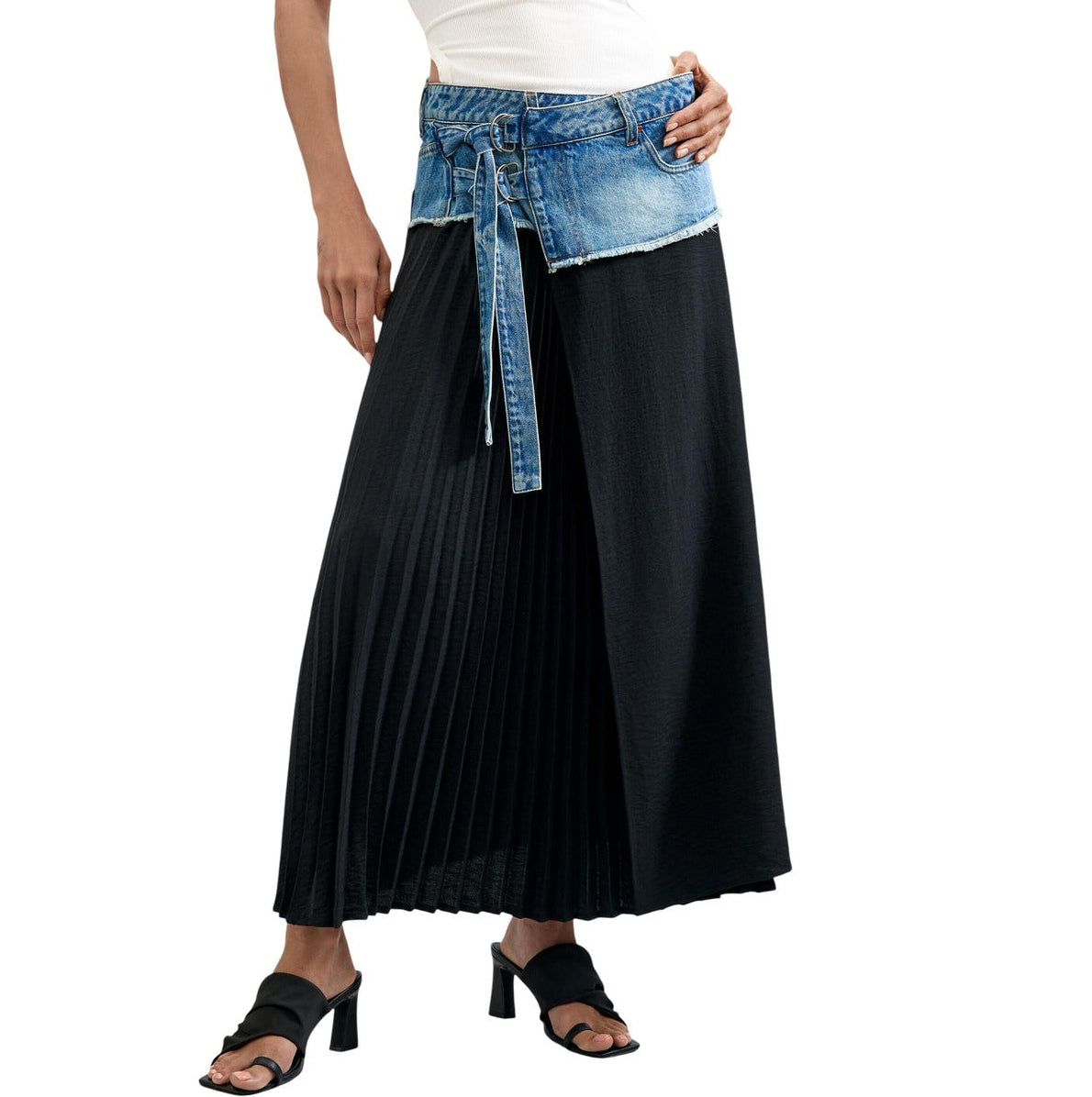 Дамска пола Desigual women’s skirt  26WWFD01 5053 front view 