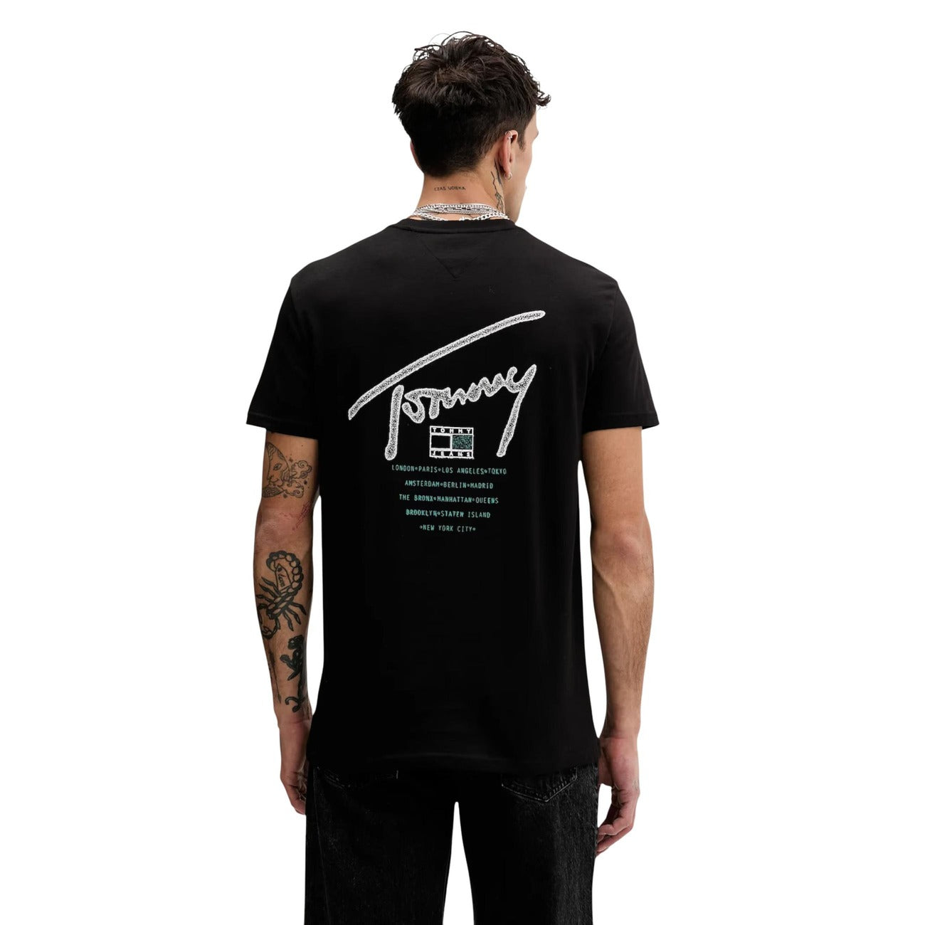 Мъжка черна тениска Tommy Hilfiger Jeans Men T-shirt DM0DM22320 Back View