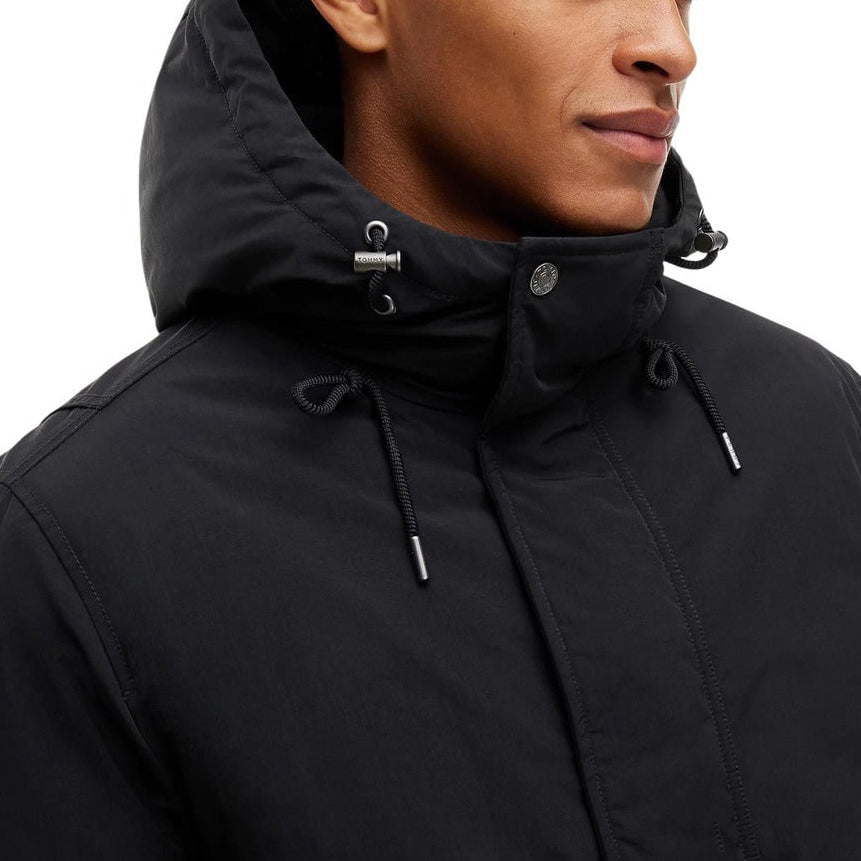 Мъжко зимно яке Tommy Hilfiger Jeans Men Water Resistant Jacket DM0DM22032 0GK Close-Up