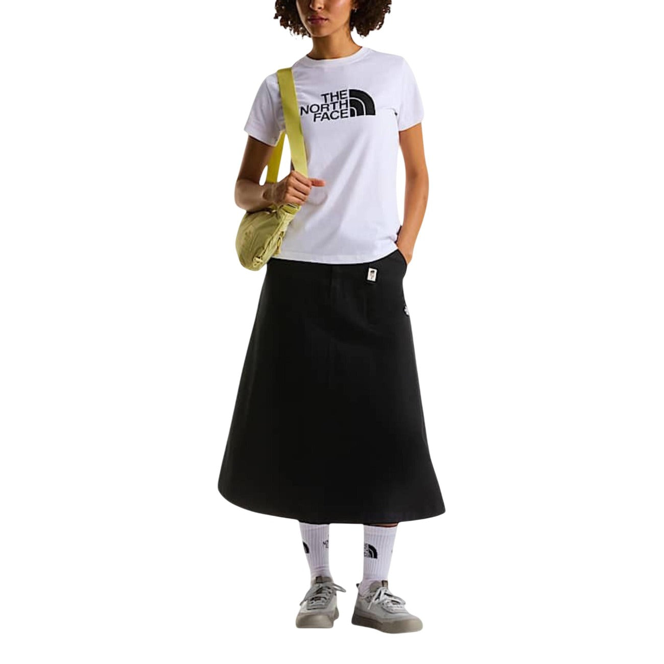 Дамска бяла тениска The North Face Women T-shirt NF0A8FX6 Front View